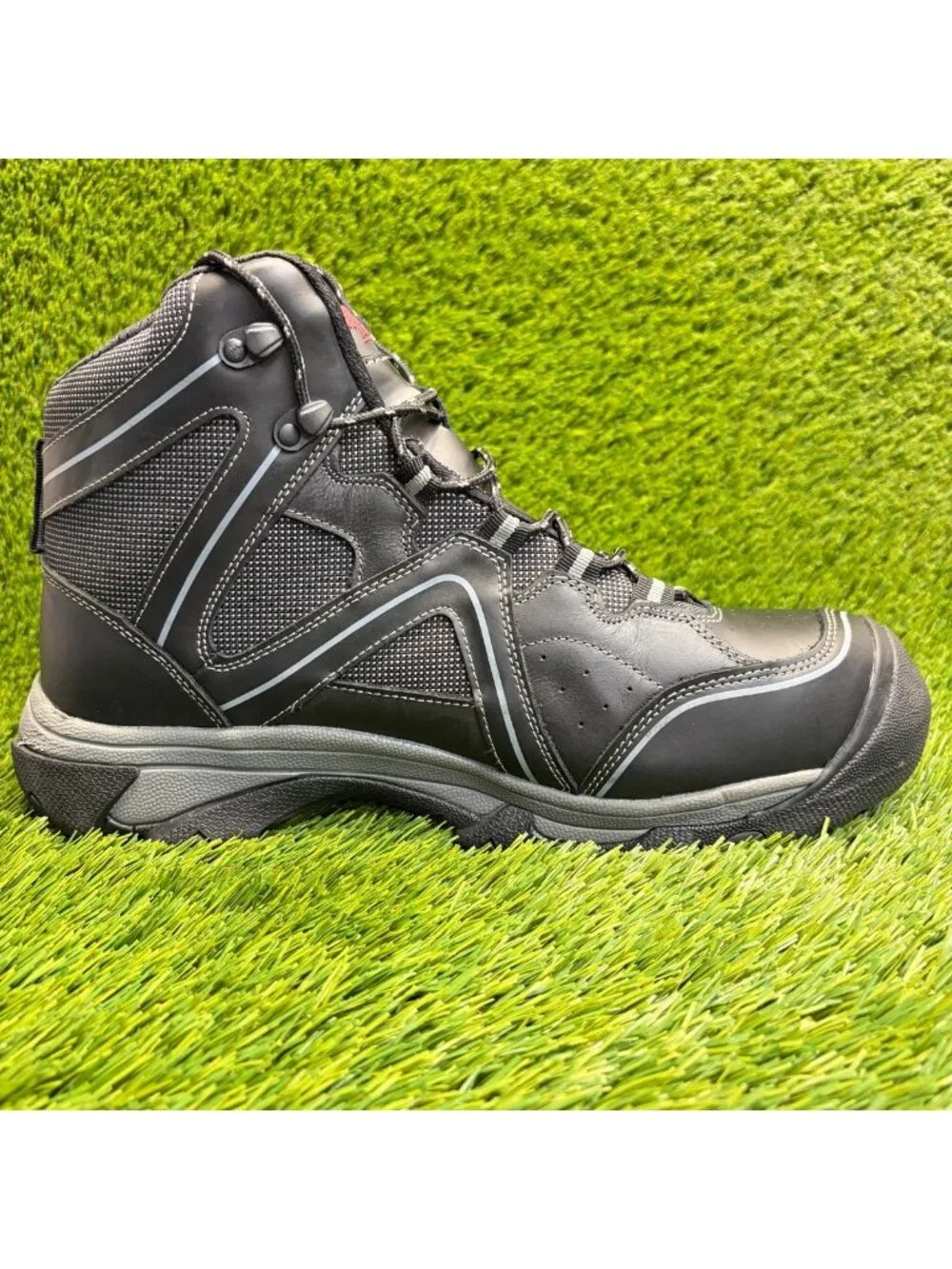 Avenger Crosscut Mid Men Size 12E Puncture-Resistant Steel Toe Safety Work Boots